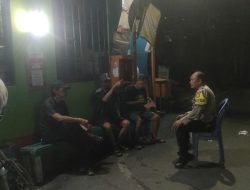 Bhabinkamtibmas Kelurahan Gambir Laksanakan Cooling System di Pos Kamling RW 04