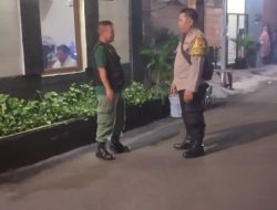 Sambang dan Monitoring Poskamling, Bhabinkamtibmas Kelurahan Gunung Sahari Selatan Sampaikan Himbauan Kamtibmas