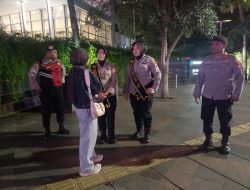 Patroli Penolong Menteng Memberikan Himbauan Dengan Penuh Kepedulian Di Jalan Mh Thamrin