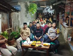 Bhabinkamtibmas Pegangsaan Menghadiri Giat Peremajaan Ketua Rt 06 Rw 06 Pegangsaan