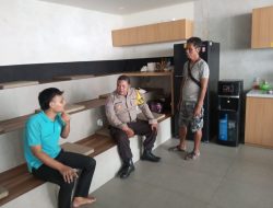 Bhabinkamtibmas Karang Anyar Gelar Sambang Kosan, Berikan Himbauan Kamtibmas Jelang Ramadhan