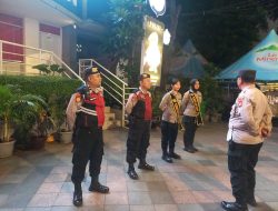 Patroli Penolong Menteng Dan Polwan Polres Metro Jakarta Pusat Gencarkan Himbauan Kamtibmas Di Sepanjang Jalan MH Thamrin