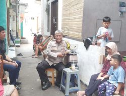 Bhabinkamtibmas Petojo Selatan Sambangi Tokoh Masyarakat, Perkuat Sinergi Keamanan