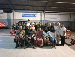 Himbauan Bhabinkamtibmas Gunung Sahari Utara Dalam Pemilih Ketua RT 018/03 Periode 2025-2030