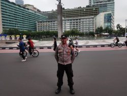 Personil Humas Menteng Pemantauan Giat Olahraga Pagi Di Car Free Day Bundaran HI