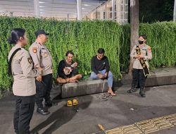 Patroli Penolong Menteng Berikan Imbauan Kamtibmas Di Sepanjang Jalan MH Thamrin Menteng