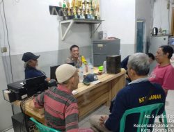 Sambang Dan Patroli Ke Pasar Gembrong, Bhabinkamtibmas Galur, Berikan Imbauan Kamtibmas Kepada Security