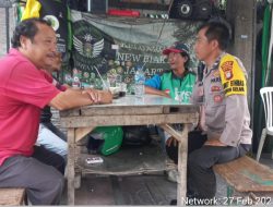 Polsek Metro Gambir Sambangi Pangkalan Ojol di Jl. Biak untuk Jaga Keamanan Wilayah