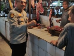Kapolsubsektor Kayu Awet Sambangi Pedagang dan Cek Harga Sembako Menjelang Ramadhan