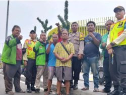 Bhabinkamtibmas Kelurahan Cideng Lakukan Patroli dan Koordinasi di Selter Ojol Grab Tanah Abang