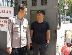 Unit Samapta Polsek Sawah Besar Beri Himbauan Keamanan di Pusat Penukaran Uang