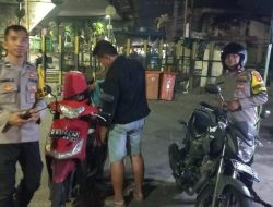 Personel Pos Singgah Ramadhan Roxy Gelar Patroli Dialogis, Pastikan Wilayah Tetap Kondusif