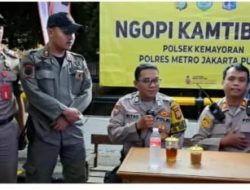 Ngopi Kamtibmas di Pos Singgah Utan Panjang, Polsek Kemayoran Dengarkan Aspirasi Warga