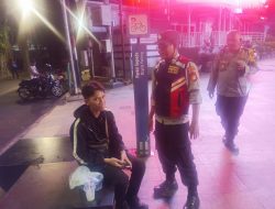 Patroli Dini Hari! Polisi Cegah Remaja Nongkrong di Bundaran HI