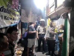 Bhabinkamtibmas Duri Pulo Lakukan Sambang Koordinasi untuk Cegah Tawuran di Perbatasan Segitiga