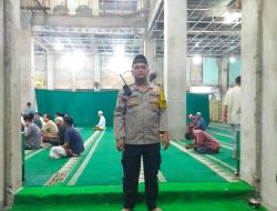 Bhabinkamtibmas Kramat Gelar Sholat Subuh Keliling di Masjid Riyadul Jannah