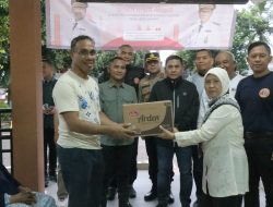Polri Peduli di Bulan Suci Ramadhan: Kapolda Metro Jaya dan Alumni AKABRI 1990 Gelar Bakti Sosial di Panti Sosial Tresna Werdha
