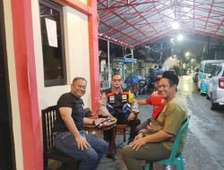 Bhabinkamtibmas Kampung Rawa Sambang Pos Sekretariat RW untuk Meningkatkan Keamanan Wilayah di Bulan Ramadhan