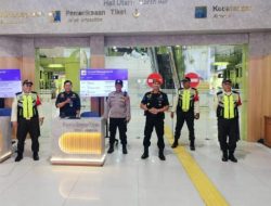 Jaga Keamanan Stasiun Gambir, Polsek Metro Gambir Gelar Patroli Dialogis
