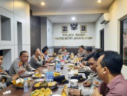 Hangatnya Kebersamaan: Kapolres Metro Jakarta Pusat dan Tokoh Agama Berbuka Puasa di Polsek Senen
