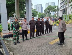 Personel Gabungan Amankan Pos Singgah Ramadhan Roxy, Situasi Terkendali