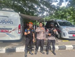 Polsek Metro Gambir Siaga di Stasiun Gambir, Pastikan Keamanan Pemudik Lebaran 2025
