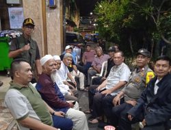 Sinergitas Bhabinkamtibmas Galur, RW, Satkamling, dan Pokdarkamtibmas untuk Keamanan Wilayah Idul Fitri