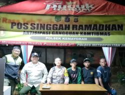 Polisi Jaga Keamanan Ramadhan, Warga Apresiasi Pos Singgah Ramadhan Jl. HBR Motik di Kemayoran