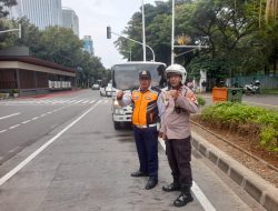 Polsek Metro Gambir Gelar Patroli Rutin di Jalan Merdeka Selatan, Situasi Terpantau Kondusif