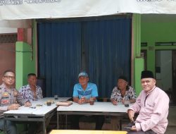 Patroli Pemukiman Bhabinkamtibmas Kampung Rawa Monitoring Rumsong di Wilayah yang Masih Mudik Lebaran