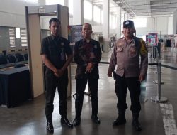 Bhabinkamtibmas Kelurahan Gondangdia Himbau Satpam Anex Building Waspada Gangguan Kamtibmas di Libur Lebaran