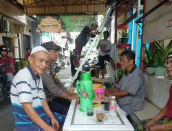 Warga Mudik Lebaran, Bhabinkamtibmas Bersama Ketua RT dan Warga Jaga Wilayah Aman