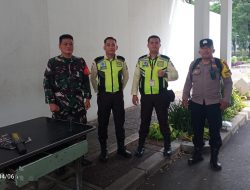 Jaga Keamanan Saat Libur Lebaran, Bhabinkamtibmas Kelurahan Gondangdia Sambangi Petugas Keamanan di Thamrin