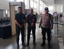 Bhabinkamtibmas Kelurahan Gondangdia Himbau Satpam Anex Building Waspada Gangguan Kamtibmas di Libur Lebaran