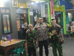 Jaga Keamanan Pasca Lebaran, Bhabinkamtibmas Sambangi Pos Satkamling Kampung Rawa