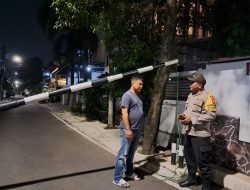 Jaga Kampung Tetap Aman, Polisi Sambangi Pos Kamling dan Ajak Warga Waspada