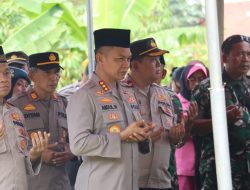 KAPOLRES METRO DEPOK HADIRI PEMAKAMAN ALM. BRIPKA SUNYOTO ANGGOTA POLSEK SUKMAJAYA