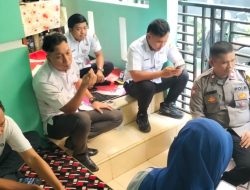 Sambang Penuh Kehangatan, Polisi Rangkul Warga Kwitang Pasca-Lebaran
