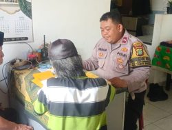 Bhabinkamtibmas Petamburan Sambangi Ketua RW 01 Dan Warga Agar Selalu Jaga Kamtibmas