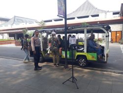 Akhir Pekan di TMII, Ribuan Pengunjung Nikmati Wahana dan Suasana Cerah