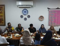 Jalin Sinergi di Tingkat RT-RW, Bhabinkamtibmas dan Babinsa Hadiri Pertemuan Rutin di Kelurahan Kampung Rawa