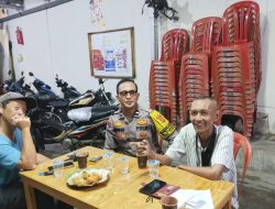 Sambang Pos Satkamling RW 02, Bhabinkamtibmas Kampung Rawa Ajak Warga Jaga Keamanan