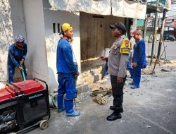 Bhabinkamtibmas Rawasari Sambangi Petugas SDA, Sampaikan Himbauan Kamtibmas