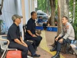 Kanit Binmas Polsek Cempaka Putih Sambangi Kantor Pelni Logistik, Tingkatkan Deteksi Dini Dan Harkamtibmas