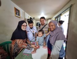 Balita Sehat, Lansia Terawat — Bhabinkamtibmas Gunung Sahari Utara Aktif Dampingi Posyandu di Tengah Warga