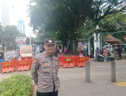 Polsek Metro Gambir Lakukan Patroli Antisipasi Unjuk Rasa di Kawasan Merdeka Selatan