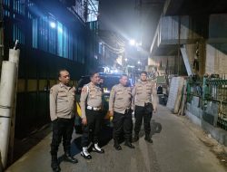 Patroli Jalan Kaki Di Pemukiman Padat Penduduk” Cegah Tawuran