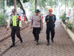 Polsek Gambir Tingkatkan Patroli Dialogis di Stasiun Gambir, Pastikan Keamanan dan Kenyamanan Penumpang