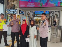 Polisi Kemayoran Selamatkan Ibu dan Anak Tertipu Media Sosial, Antar Pulang ke Bekasi!