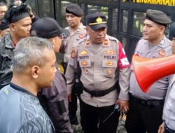 Polres Metro Jakarta Pusat Gelar Simulasi Penanganan Unjuk Rasa di Gedung Pusat Pertamina